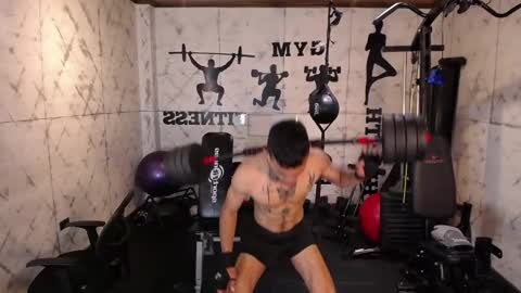 mrjustin_ online show from October 18, 2025, 8:09 pm