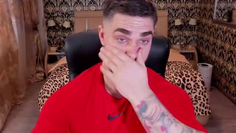 mrkarlhot99 online show from February 14, 2025, 10:38 am