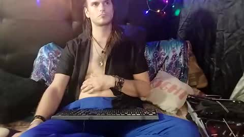 MrKinkSized online show from January 7, 2025, 7:42 am