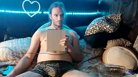 MrKinkSized online show from March 12, 2025, 6:07 am