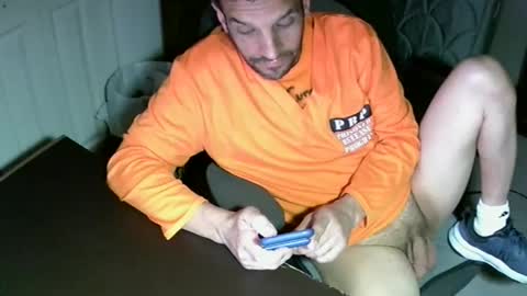 MrMarc online show from October 21, 2025, 3:29 am