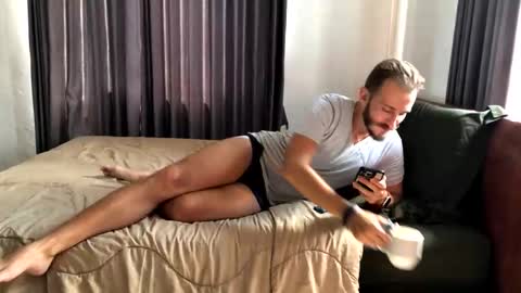 Snapshot of mrmaxiy chatting on October 17, 2025, 1:09 am Max online show from October 17, 2025, 1:09 am