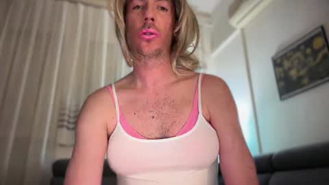 TaleOfLaura online show from April 10, 2026, 10:25 pm