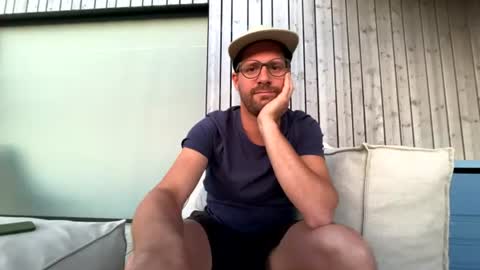 Snapshot of mrnieve chatting on July 24, 2026, 7:01 pm mrnieve online show from July 24, 2026, 7:01 pm