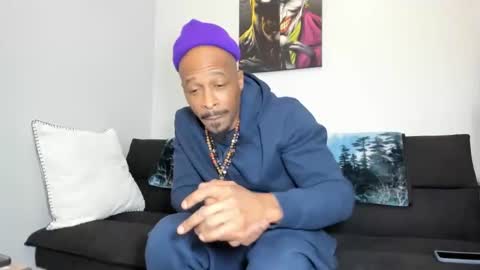 mromg007 online show from February 12, 2025, 9:22 pm