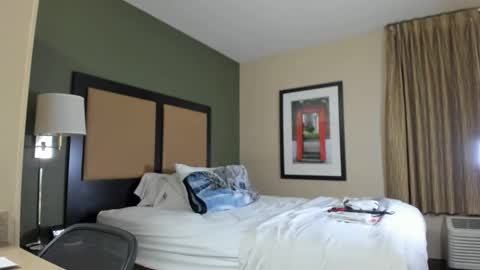 mromg007 online show from December 14, 2025, 3:45 am