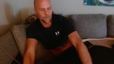 Twinsoulsex online show from April 2, 2026, 9:07 am