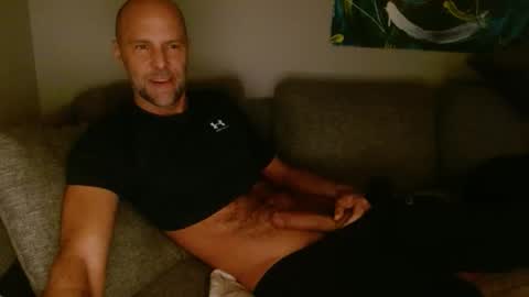 Twinsoulsex online show from April 3, 2026, 4:32 am