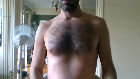 Snapshot of mrralph__90 chatting on June 16, 2026, 7:44 am Mrralph online show from June 16, 2026, 7:44 am