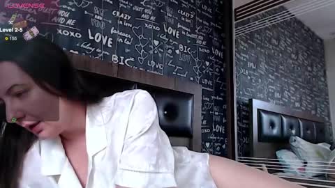 Lara online show from March 8, 2025, 12:09 pm