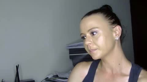 mrs_bunny_swing online show from April 1, 2026, 1:41 pm