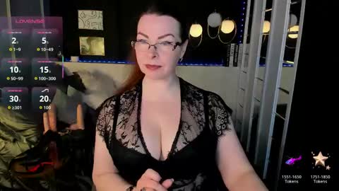 Snapshot of mrs_ingrid chatting on May 2, 2026, 7:13 am Ingrid online show from May 2, 2026, 7:13 am