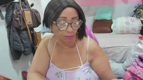 mrs_mommy online show from June 3, 2026, 6:57 pm