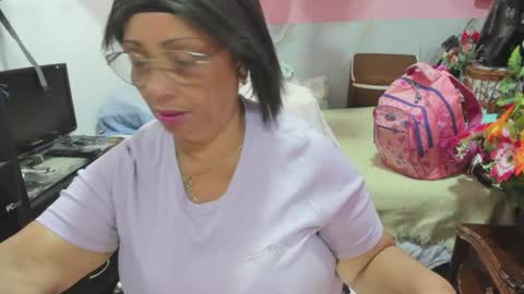 Snapshot of mrs_mommy chatting on July 19, 2026, 8:45 pm mrs_mommy online show from July 19, 2026, 8:45 pm