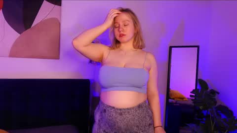 Molly online show from February 24, 2025, 5:43 am