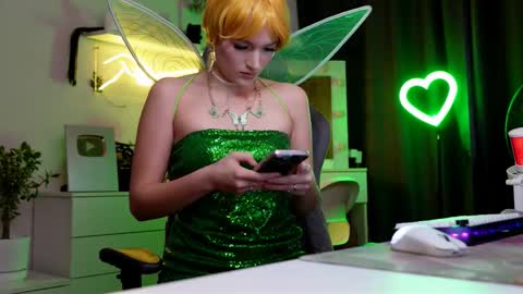 YOUR OWNER online show from September 21, 2025, 3:13 pm