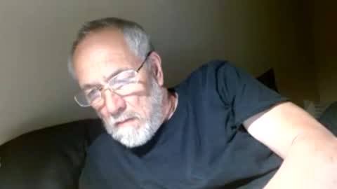 mrtease5 online show from April 13, 2026, 3:45 am