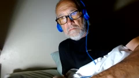 mrtease5 online show from May 9, 2026, 9:36 am