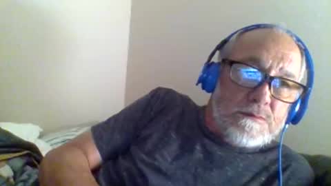mrtease5 online show from June 2, 2026, 3:30 am