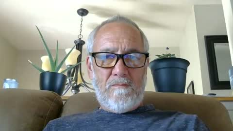mrtease5 online show from June 20, 2026, 6:33 pm