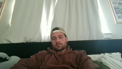 mrthickly818 online show from February 11, 2026, 2:44 pm
