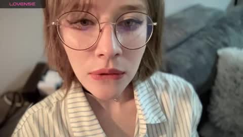 Snapshot of ms_christiana chatting on November 16, 2025, 12:27 am ms_christiana online show from November 16, 2025, 12:27 am