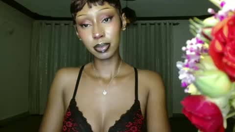 ms_crystal online show from May 1, 2026, 12:04 am