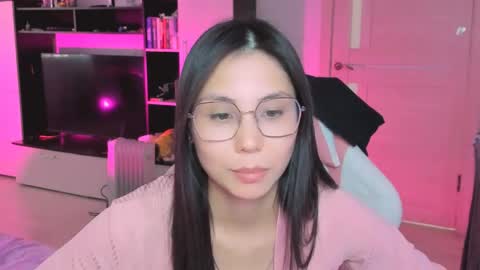 Snapshot of ms_emily_ chatting on April 11, 2026, 9:46 am ms_emily_ online show from April 11, 2026, 9:46 am