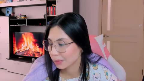 Snapshot of ms_emily_ chatting on April 29, 2026, 10:19 am ms_emily_ online show from April 29, 2026, 10:19 am