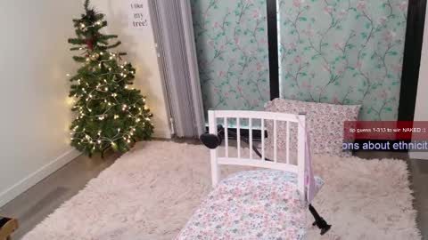 R o r i  SnapChat heyroriv2 wednesday - sunday Noon oclock mountain - 5pm mountain online show from February 20, 2025, 10:48 pm