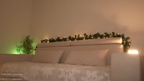 Your M online show from December 15, 2024, 3:20 pm