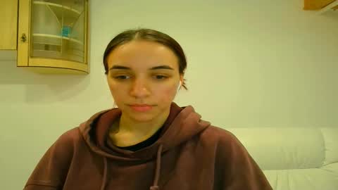 ms_sophiee online show from January 22, 2025, 5:38 pm