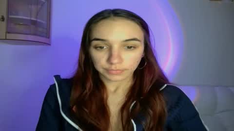 ms_sophiee online show from February 13, 2025, 7:42 pm