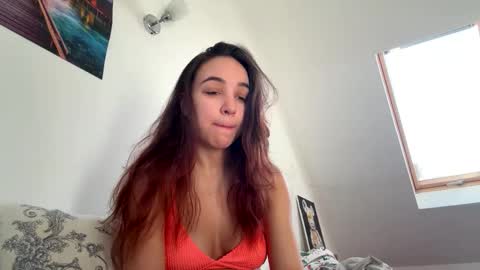 ms_sophiee online show from February 9, 2026, 10:19 am