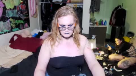 Cunty Luxxe online show from September 25, 2025, 11:36 am