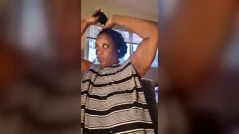 Snapshot of msmechocolate chatting on August 1, 2026, 12:32 am msmechocolate online show from August 1, 2026, 12:32 am