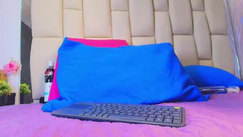 FERNANDA 3 online show from April 23, 2026, 3:08 am