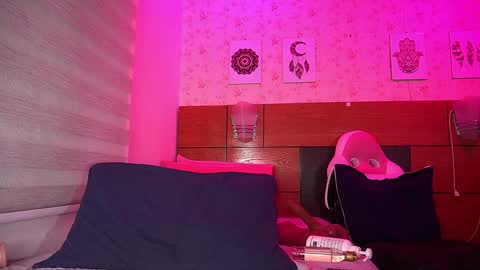 Manuela  online show from January 31, 2025, 6:13 am