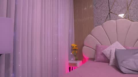 Manuela  online show from June 6, 2026, 3:11 am