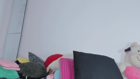 Chloe new account online show from March 4, 2025, 7:11 pm