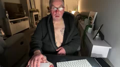 Snapshot of mtb1697 chatting on February 15, 2026, 11:45 pm mtb1697 online show from February 15, 2026, 11:45 pm