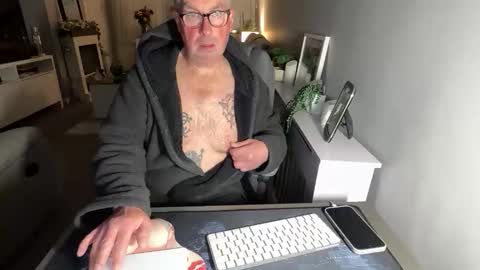 Snapshot of mtb1697 chatting on March 12, 2026, 12:50 am mtb1697 online show from March 12, 2026, 12:50 am