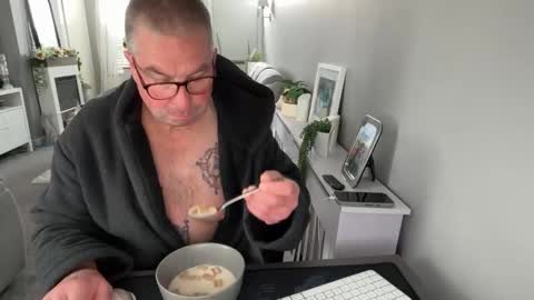 Snapshot of mtb1697 chatting on March 13, 2026, 10:22 am mtb1697 online show from March 13, 2026, 10:22 am