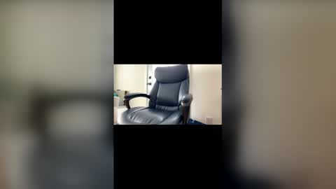 mtllove69 online show from March 9, 2026, 3:05 pm