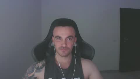 Victor online show from March 3, 2025, 6:01 pm