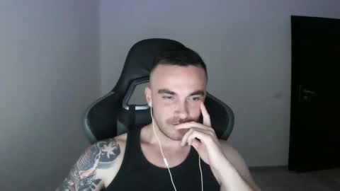 Victor online show from March 6, 2025, 5:54 pm