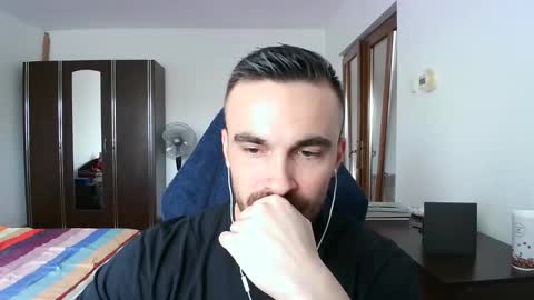 Victor online show from November 3, 2025, 10:49 am