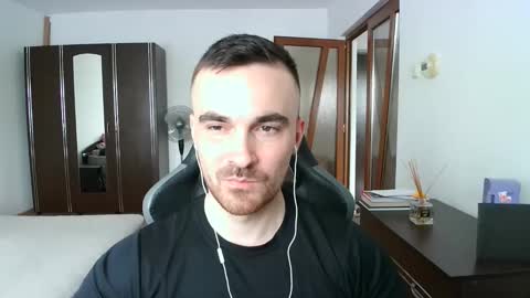 Snapshot of mu5clemania chatting on May 20, 2026, 1:06 pm Victor online show from May 20, 2026, 1:06 pm