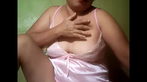 muffy_bunny online show from February 15, 2025, 7:50 pm