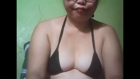 muffy_bunny online show from September 15, 2025, 8:36 am